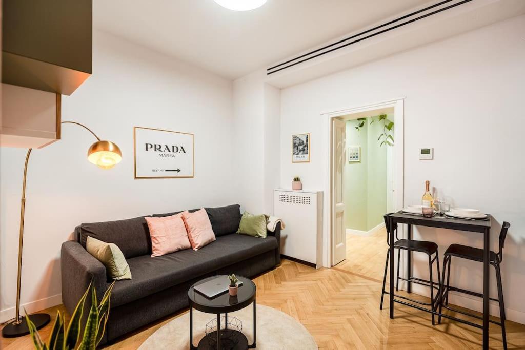 Peachtree Splendido Apt Nel Cuore Di Brera Milan Exterior photo